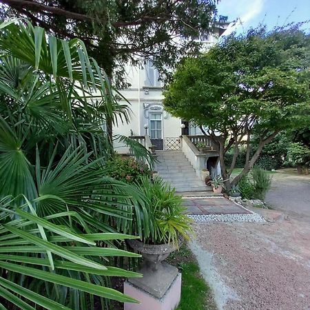 Villa Sapi Arcisate Exteriör bild