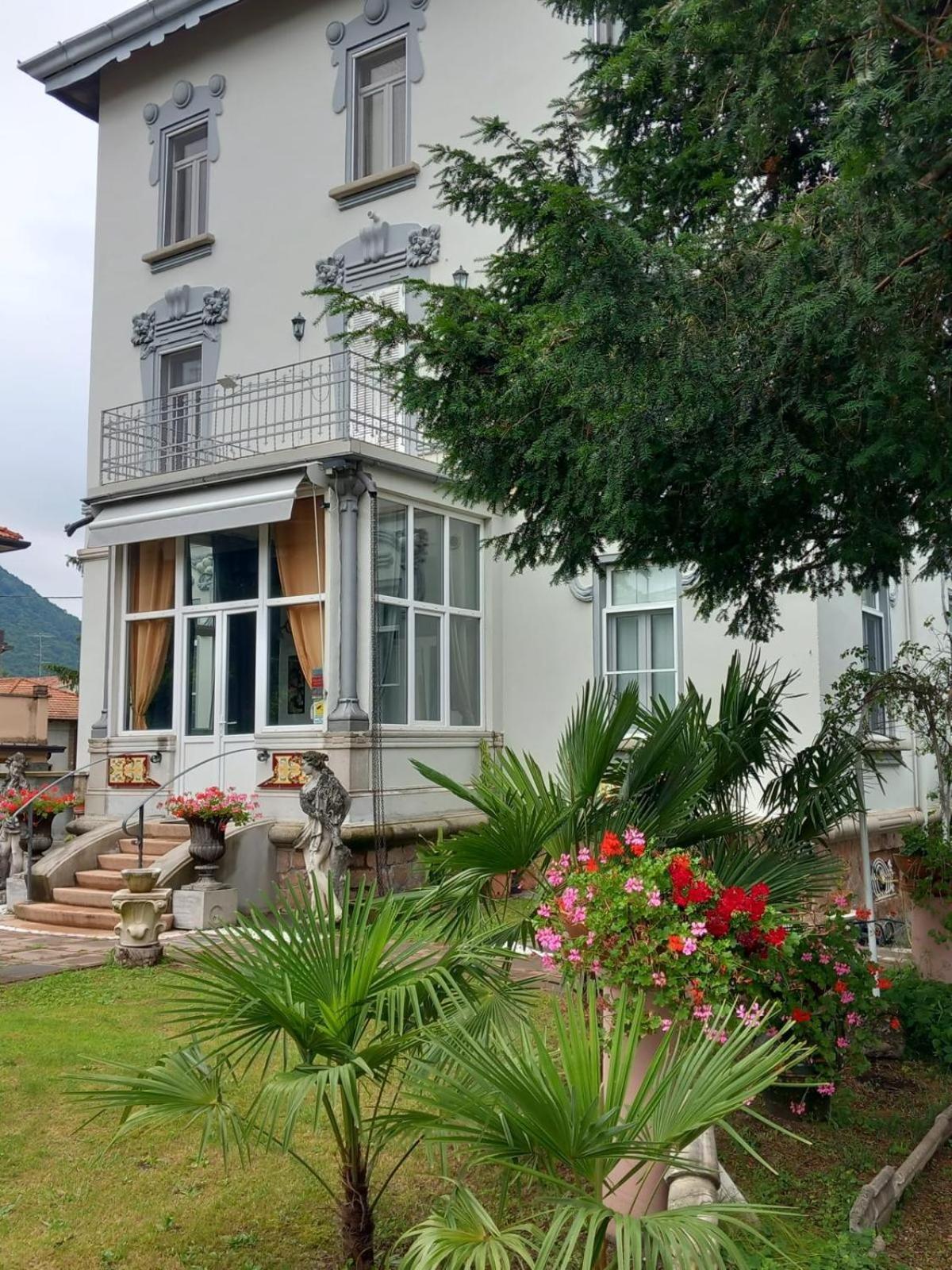 Villa Sapi Arcisate Exteriör bild