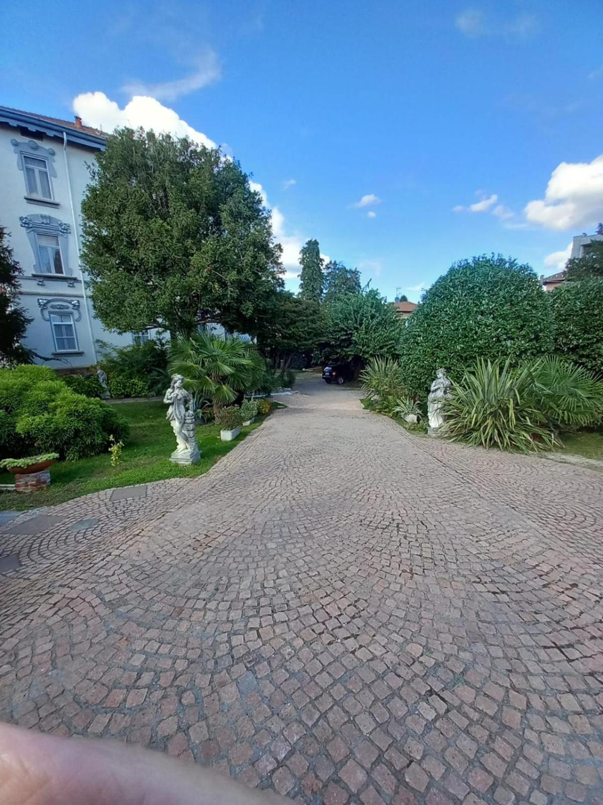 Villa Sapi Arcisate Exteriör bild